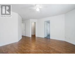 16 GREEN PINE CRESCENT - 26