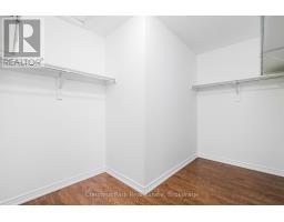 16 GREEN PINE CRESCENT - 27
