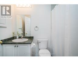 16 GREEN PINE CRESCENT - 33