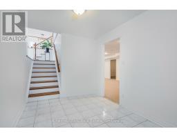 16 GREEN PINE CRESCENT - 34