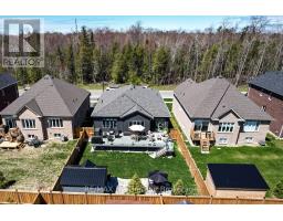 194 MAPLESIDE DRIVE - 38