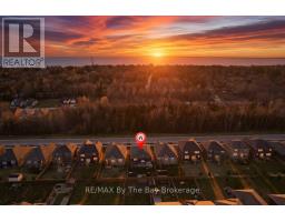 194 MAPLESIDE DRIVE - 42