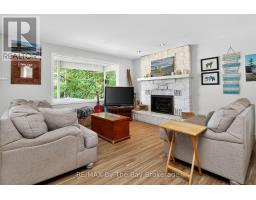 342 COASTLINE DRIVE - 5