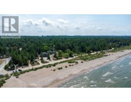 342 COASTLINE DRIVE - 7