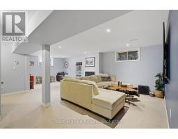 3 SHEPPARD DRIVE - 32