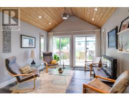 100 LACLIE STREET - 7