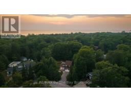 22 BRIDLEWOOD CRESCENT - 2