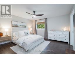 22 BRIDLEWOOD CRESCENT - 25