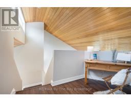 22 BRIDLEWOOD CRESCENT - 35
