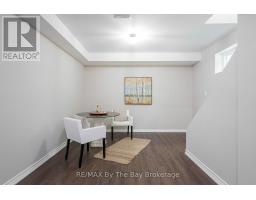 22 BRIDLEWOOD CRESCENT - 37