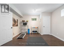 22 BRIDLEWOOD CRESCENT - 39