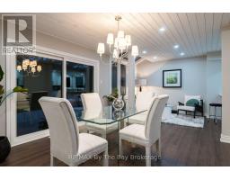 22 BRIDLEWOOD CRESCENT - 45