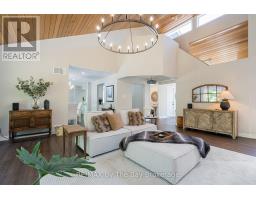 22 BRIDLEWOOD CRESCENT - 8
