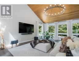 22 BRIDLEWOOD CRESCENT - 9