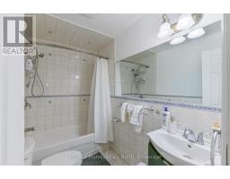 3 MAYNARD AVENUE - 25