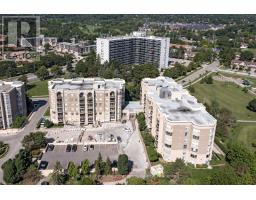 210 - 2075 AMHERST HEIGHTS - 3
