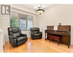 12 THORNDALE ROAD - 4