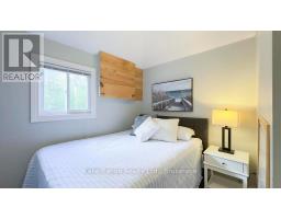 900 VICTORIA ROAD - 34