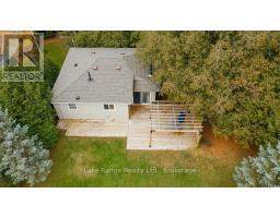 900 VICTORIA ROAD - 5