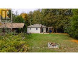 900 VICTORIA ROAD - 6