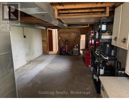 7 SKOV CRESCENT - 17