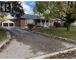 7 SKOV CRESCENT - 2