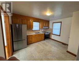 7 SKOV CRESCENT - 6