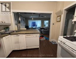 22 CLARE AVENUE - 17