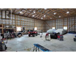 1337 BRUCE ROAD 15 - 33