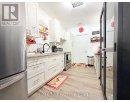 133 HELENA STREET - 28