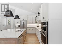 185 LOUISE CREEK CRESCENT - 22