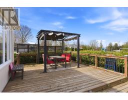 9 RAVINE PARK ROAD N - 10