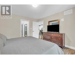 420 VICTORIA STREET - 32