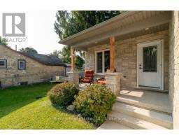 420 VICTORIA STREET - 8