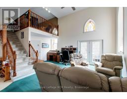 7 PETER STREET S - 12