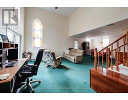 7 PETER STREET S - 14