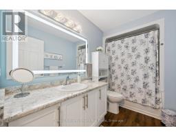 106 - 7 KAY CRESCENT - 17