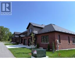 UNIT 4 - 8 GOLF LINKS ROAD - 2