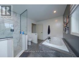 482 WOLSLEY STREET - 16