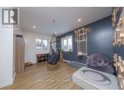 482 WOLSLEY STREET - 21