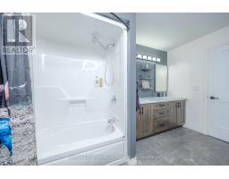 482 WOLSLEY STREET - 27