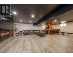 482 WOLSLEY STREET - 29