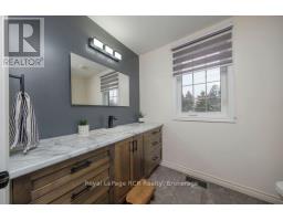 482 WOLSLEY STREET - 6