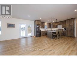 482 WOLSLEY STREET - 9