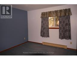 69 LOUISE STREET - 11