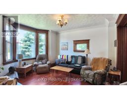 21 WILLIAM STREET N - 16