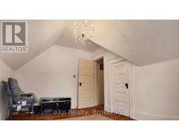 21 WILLIAM STREET N - 24