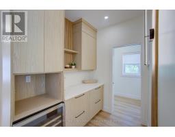 26 - 1182 QUEEN STREET - 10