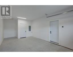 40 - 1182 QUEEN STREET - 12
