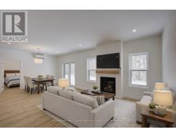 40 - 1182 QUEEN STREET - 7